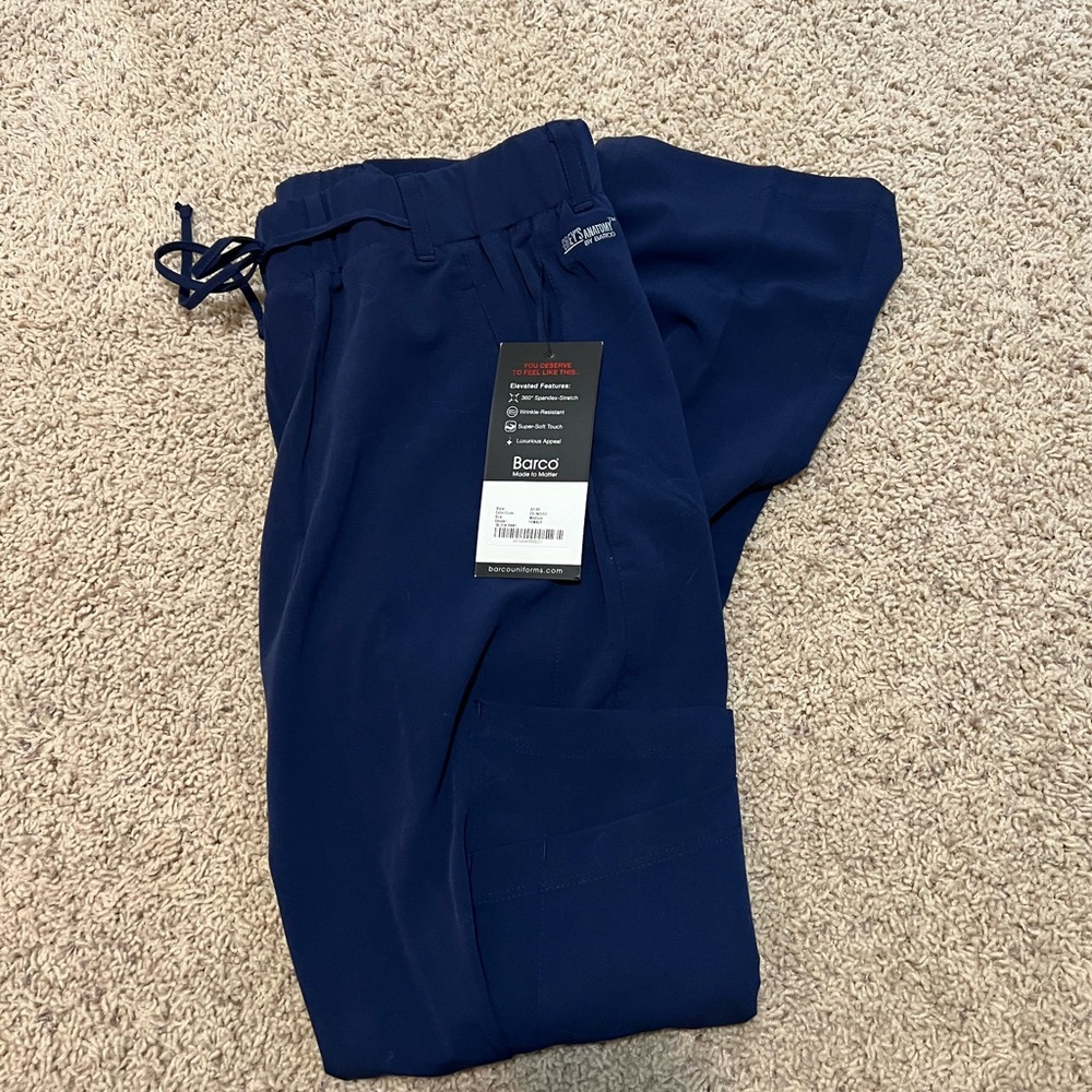 Medium tall barco by greys anatomy scrub bottoms